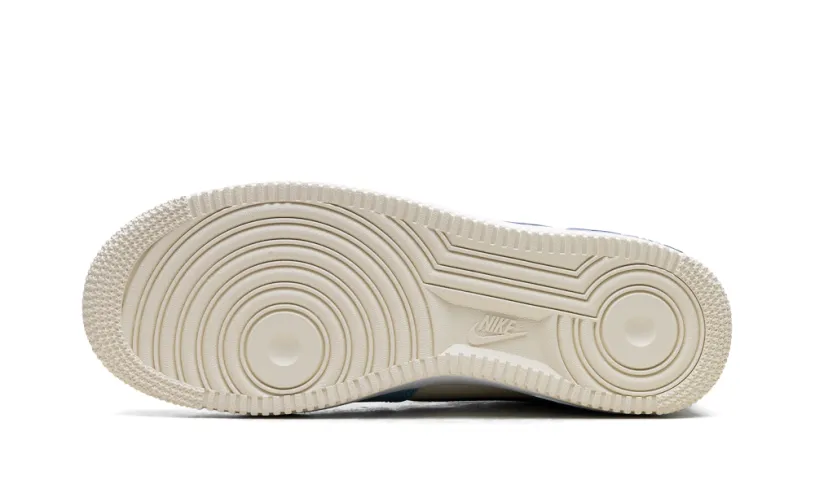 Nike Lifestyle Air Force 1 Low 'Aquarius Blue Coconut Milk'